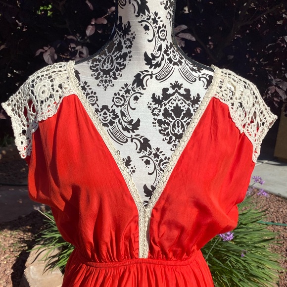 ALYA dress Size M - Picture 2 of 10